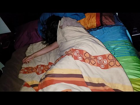 ❤️ Anak tiri memarahi ibu tirinya semasa dia tidur. ❤❌ Video dubur pada kami ❌️❤